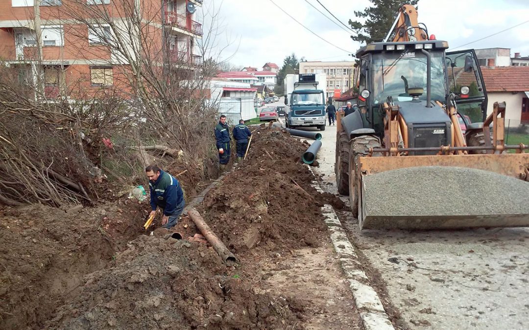 Почели радови на реконструкцији канализационе мреже у Книћу