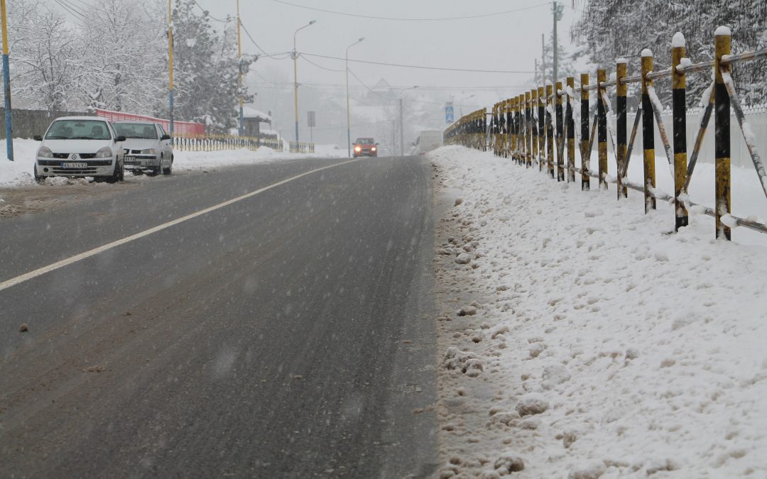 Сви путеви првог приоритета у општини Кнић су проходни, екипе Зимске службе ЈКП „Комуналац“ раде по приоритетима